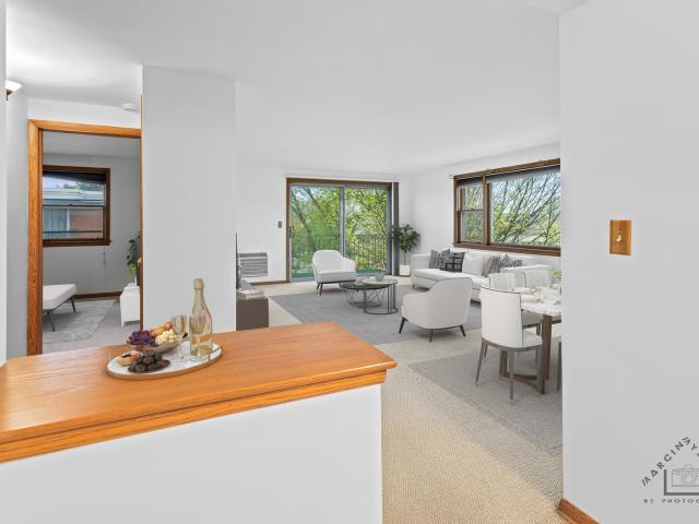 5440 W Windsor Avenue # 3A