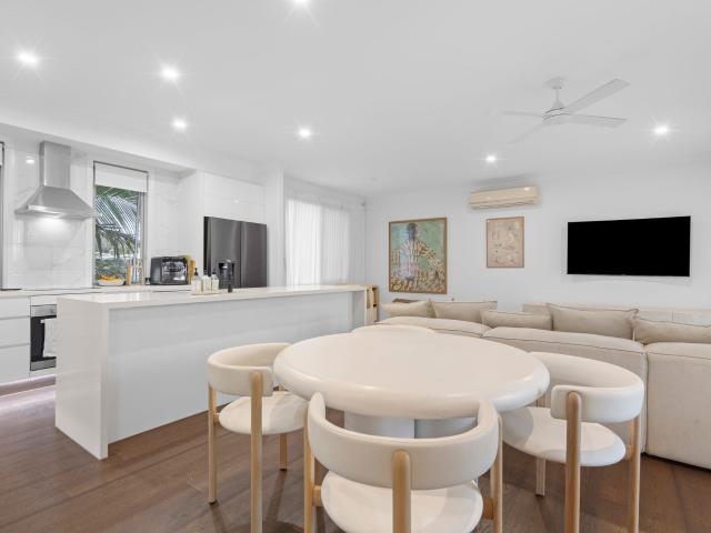 5/44 Fourth Avenue