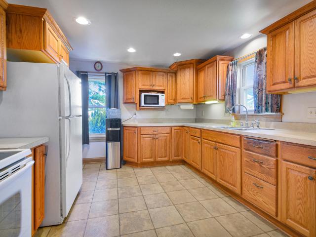 5450 Beechnut Dr