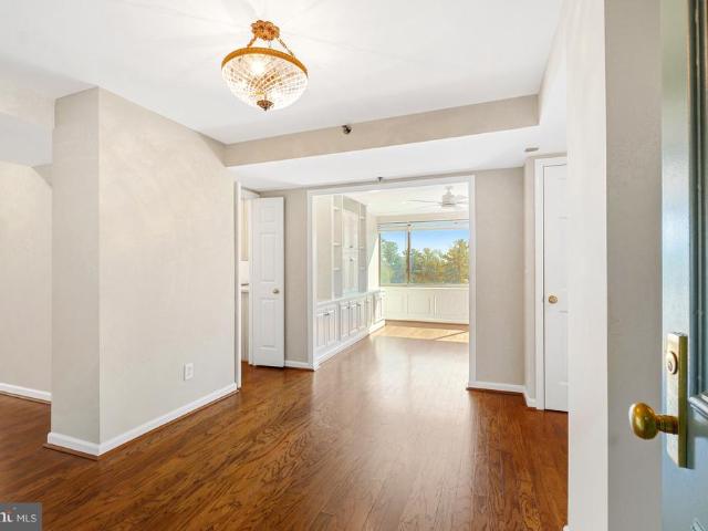 5450 Whitley Park Terrace # 610