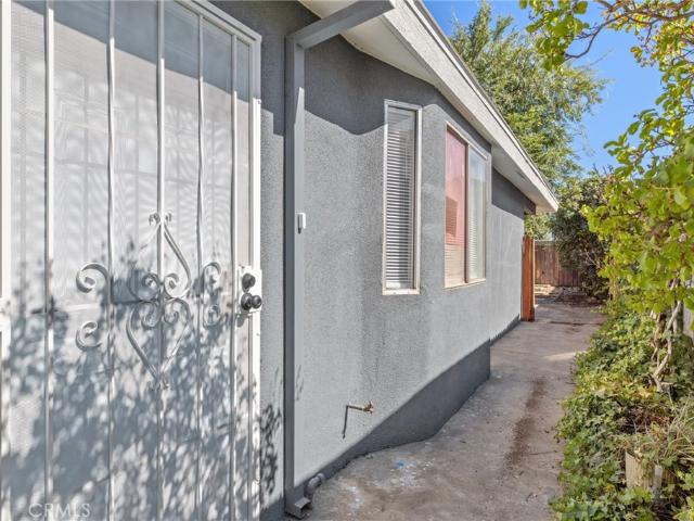 5451 W Santa Ana Avenue