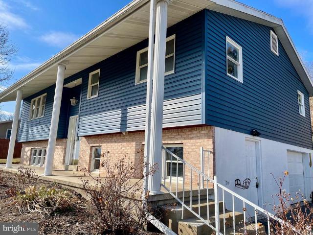 545 Summit Drive