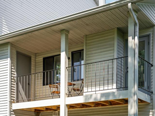 545 Riverine Drive # #201