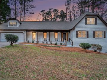 5464 Breathitt Dr SW, Lilburn, GA 30047 | MLS #7737