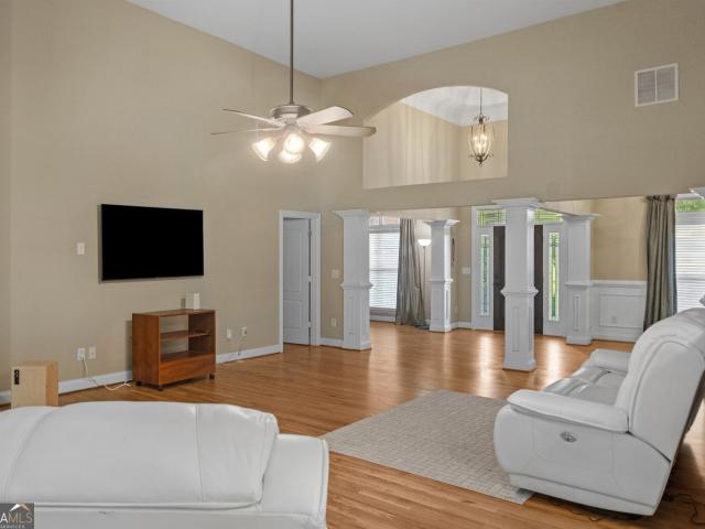 5464 Woodrun Court