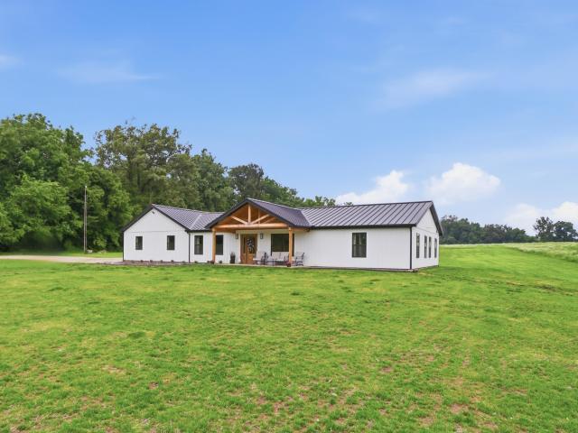 5466 W Schneider Road