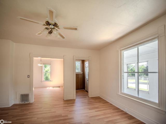 546 S 4th Street