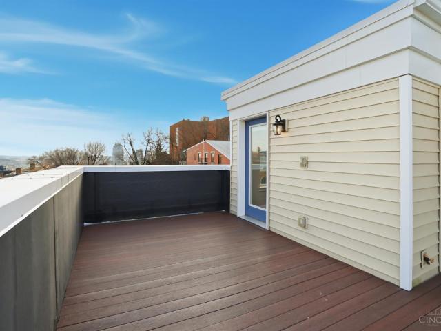 546 Slack Street