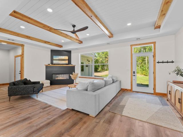 5479 Hidden Lane