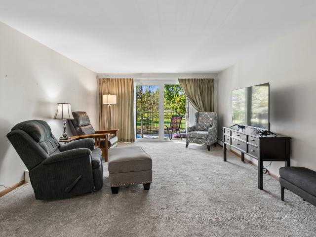5470 W Higgins Avenue # 2E