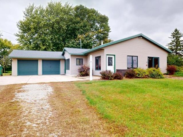 54732 th St, Wells, MN 56097