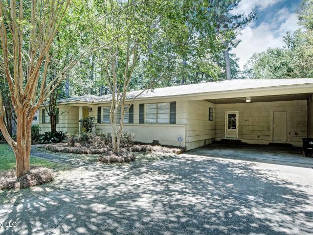 5473 Pine Lane Drive