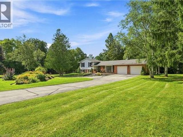 547 Concession 11 E, Freelton, ON, L8B 1H9 house for sale | Listing ID 40856 | Royal LePage