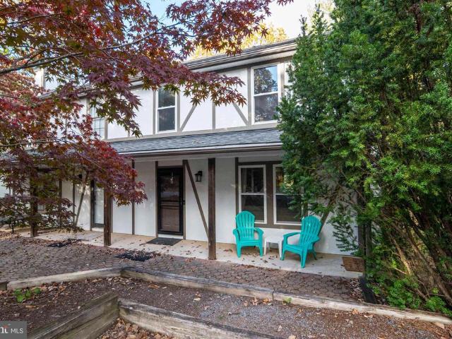 547 B King Street # 17B
