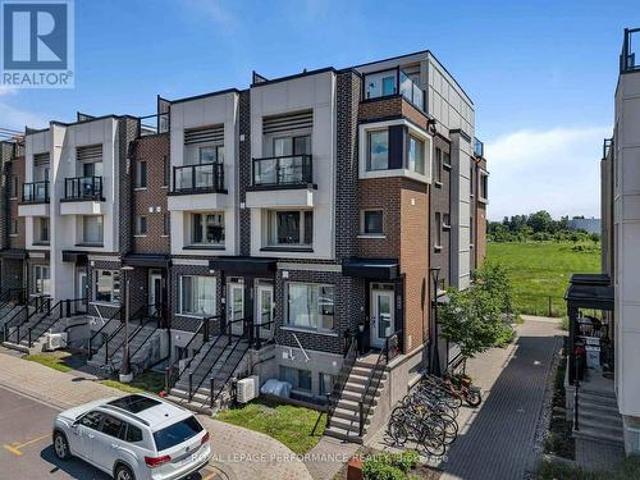 547 Ozawa Private, Ottawa, ON, K1K 4Z8 townhouse for sale | Listing ID X13740 | Royal LePage