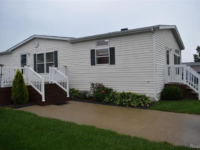 5485 Oakmont