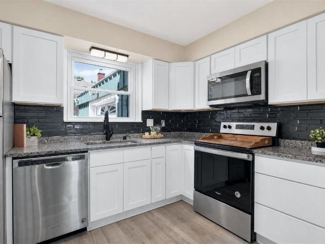 5486 Sherwood Drive