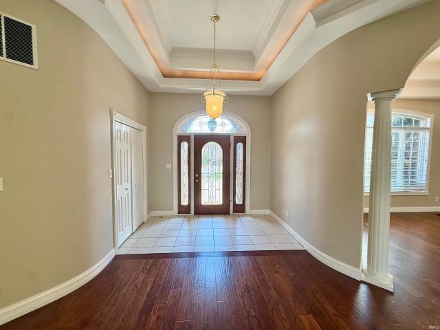 5488 Lakeside Drive