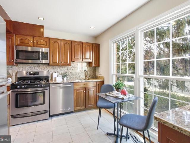 5482 Midship Court