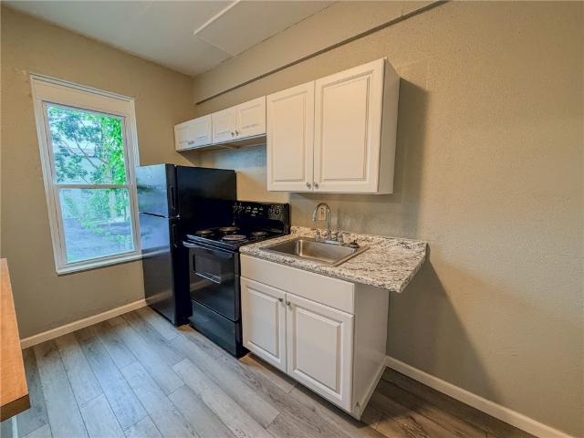 548 Hansen Ave 3