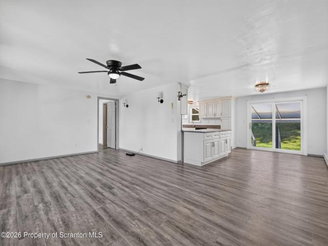 548 Lockville Rd