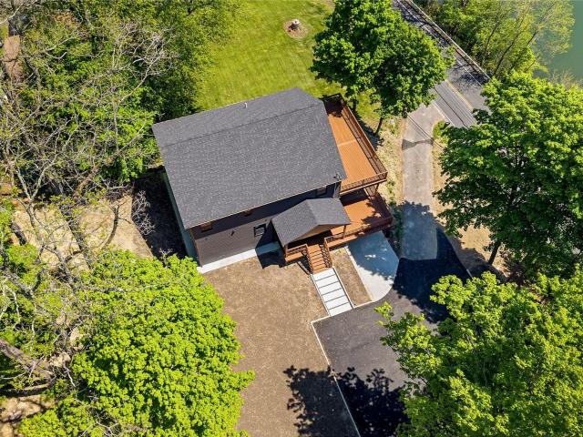 548 Lakes Road