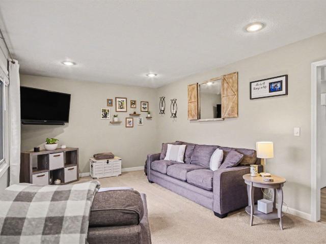 5495 Rockridge Drive
