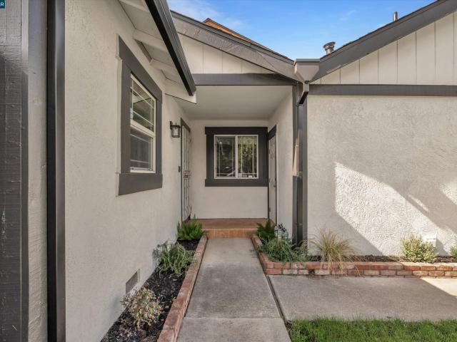 5499 Moonflower Way