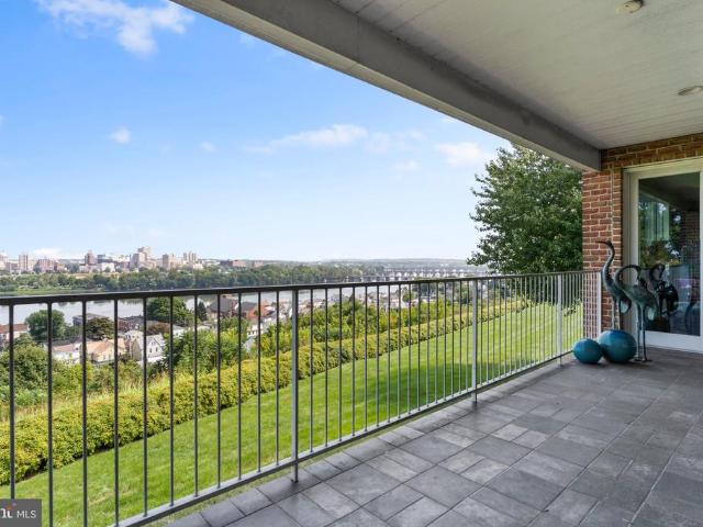 549 Bridgeview Drive