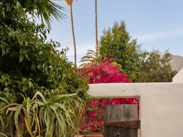 549 Hot Springs Rd, Montecito, CA 93108 | MLS #26 948