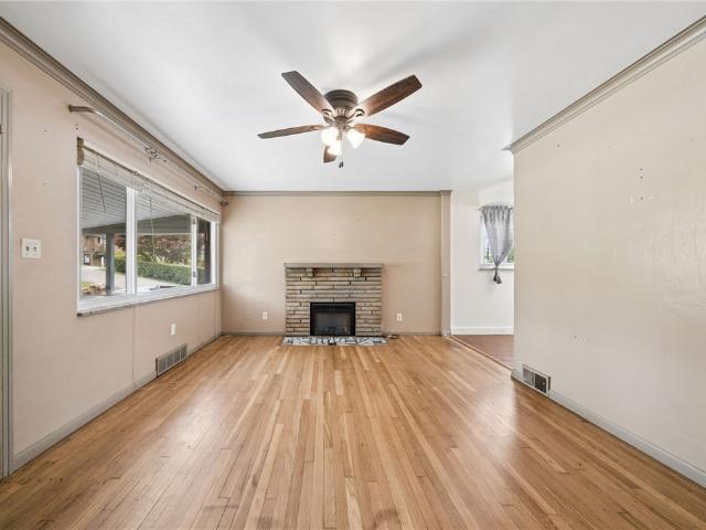 549 Idaho Ave