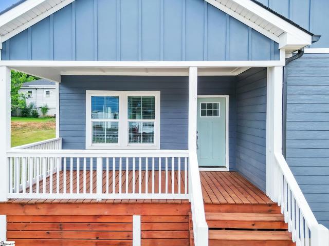 54 3rd Avenue