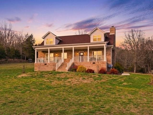 54 Thomas Rd