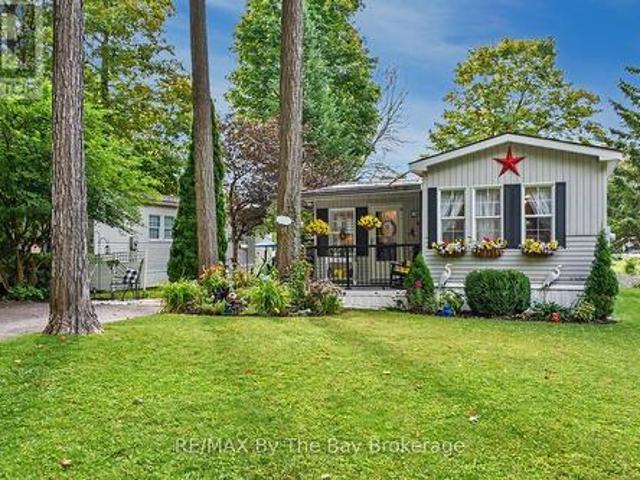 54 The Board Walk, Wasaga Beach, ON, L9Z 3A8 house for sale | Listing ID S13720 | Royal LePage