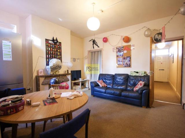 54 Tiverton Road, Metchley, B29 6BP, United Kingdom | 6 bed townhouse for rent #111210944 | Rentberry