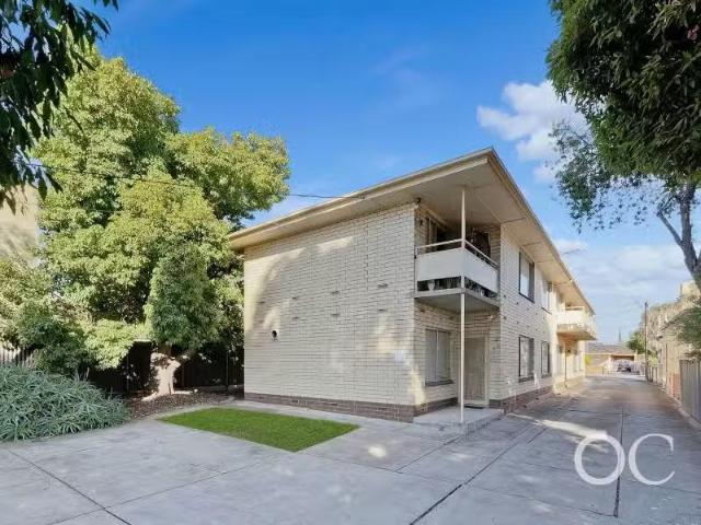 5/4 Union Street, Goodwood Townhouse for rent Listed by Brook.