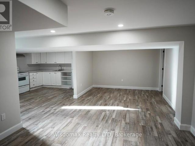 54 WELLER AVENUE, Kingston, Ontario, K7K2T3