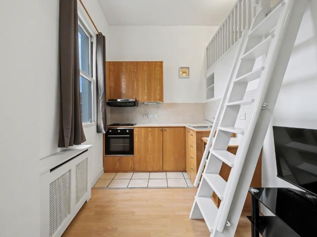 54 West Cromwell Road, Earl's Court, London SW5, Studio to rent, £2,275 pcm | PrimeLocation