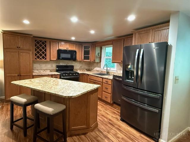 54 Whispering Pine Loop