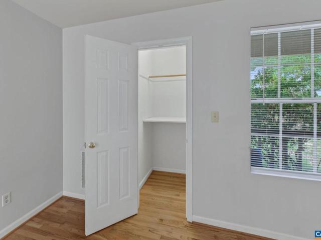 54 Woodlawn Dr