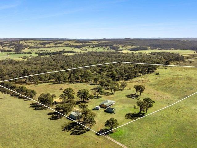 54 Acres of Rural Lifestyle, Sustainability & Stunning Views
