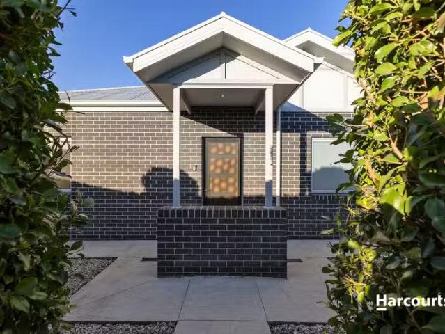54 Anakie Road, Bell Park, VIC 3215 House for Rent