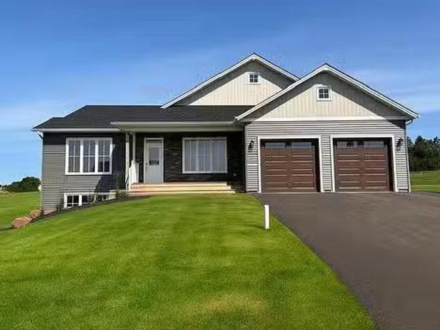 54 Applecross Avenue, Miltonvale Park, PE, C1E 3T8 house for.