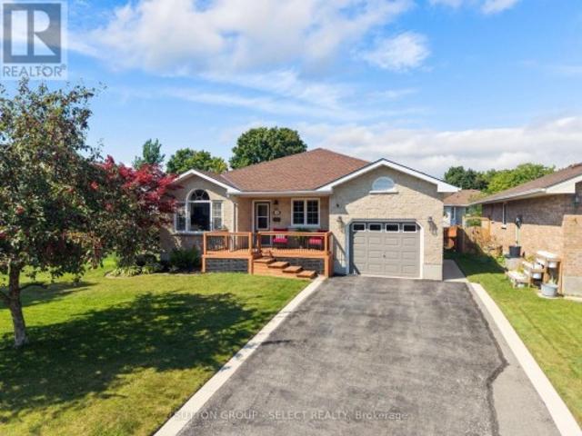 54 Balvina Drive W, Goderich. Town, ON, N7A 4L2 house for sale | Listing ID X13727 | Royal LePage