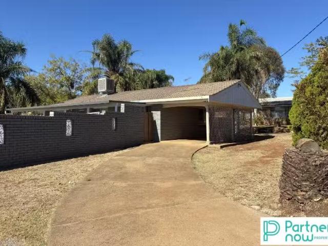 54 Bridge Street, GUNNEDAH House for rent Listed by Sophie Du.