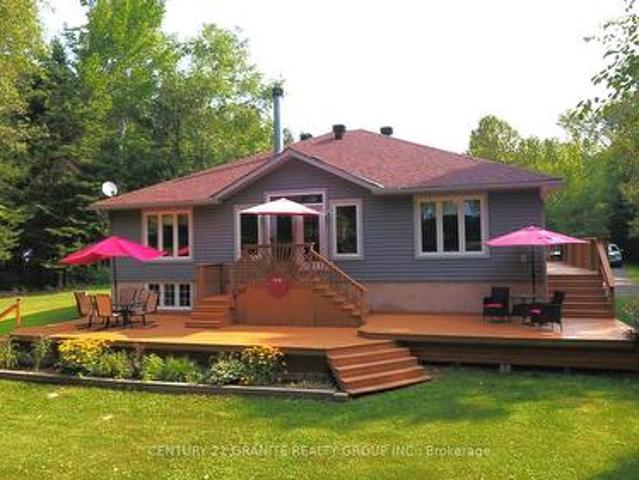 54 Cedar Drive, Hastings Highlands Herschel Ward, ON, K0L 1C0 house for sale | Listing ID X13061 | Royal LePage