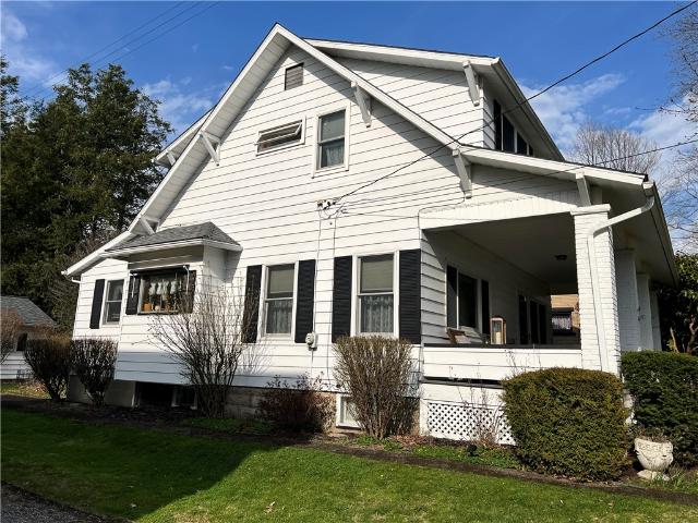 54 Chambers Ave