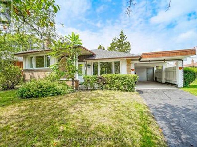 54 Charlemont Crescent, Toronto, ON, M1T 1M4 house for sale | Listing ID E13714 | Royal LePage