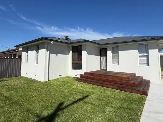 54 Dalnott Road, Gorokan, NSW 2263 House for Rent