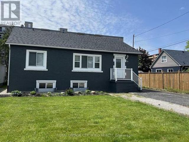 54 Duncombe Drive, Hamilton, ON, L9A 2G2 house for sale | Listing ID X12873 | Royal LePage